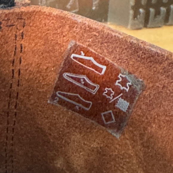 Dr. Martens 1460 MADE IN ENGLAND LACE-UP BOOTS - Picture 8 of 11